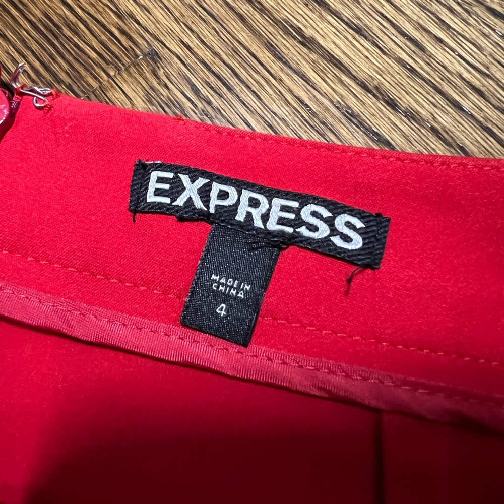 Express Skort - Picture 3 of 3